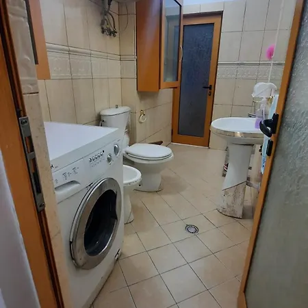 شقة Center *